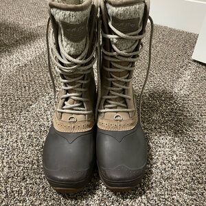 The North Face Cozy Winter Boots